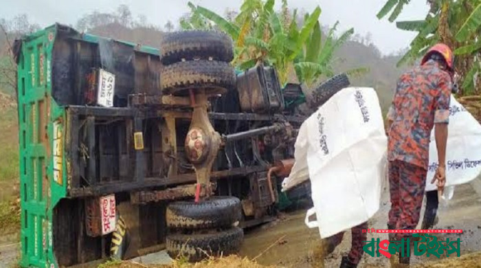 6 killed in Bandarban road crash